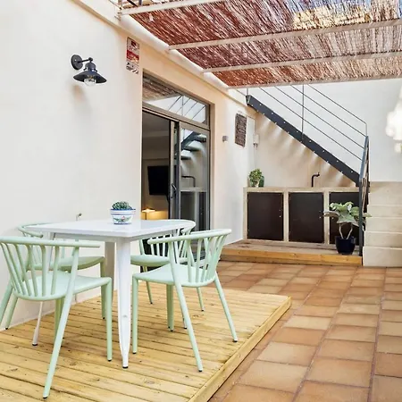 Amazing 3 Bedroom With Terrace In Poble-sec Apartment *