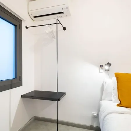 Amazing 3 Bedroom With Terrace In Poble-sec Apartment Barcelona