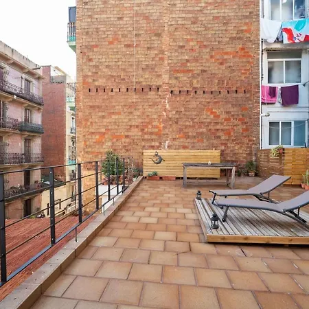 Amazing 3 Bedroom With Terrace In Poble-sec *