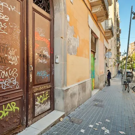 Amazing 3 Bedroom With Terrace In Poble-sec