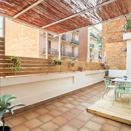 Amazing 3 Bedroom With Terrace In Poble-sec