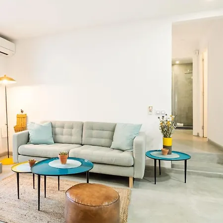 Lägenhet Amazing 3 Bedroom With Terrace In Poble-sec *